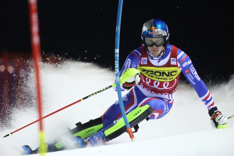 Noël leads 1st run of World Cup slalom in Madonna