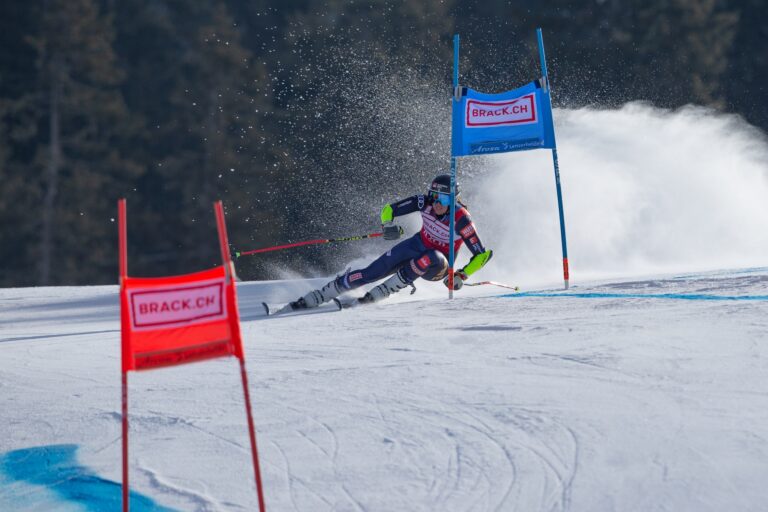 Shiffrin 2nd in Lenzerheide GS; Vlhová skis out