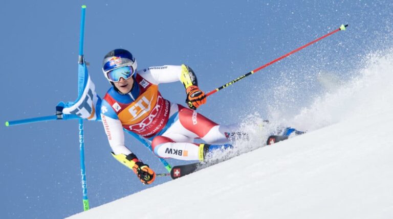 WC champion Marco Odermatt wins again in giant slalom