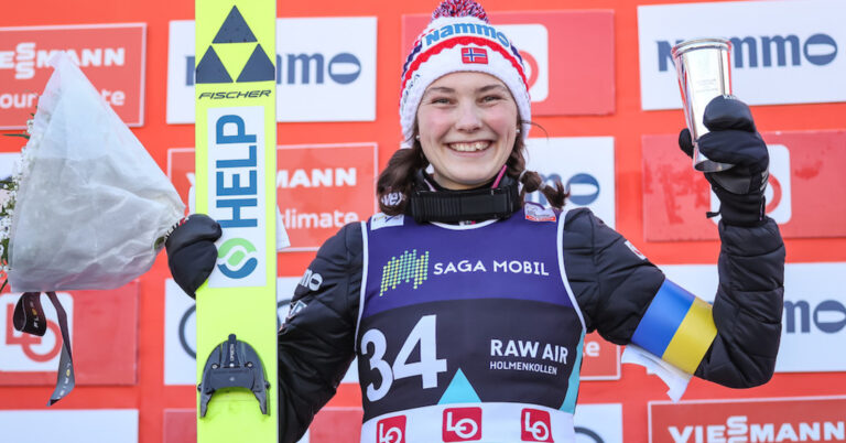 Silje Opseth celebrates on the Holmenkollen